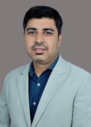 Portrait of Dr. Asheesh Kumar